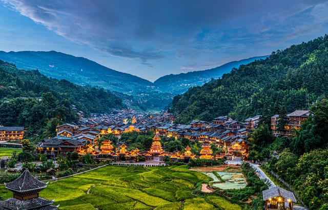 现在去哪里旅游最合适，暑假去哪里旅游最好（国内旅游目的地全国旅游各季节适宜时间表）