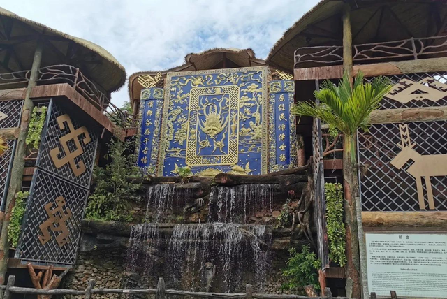 海南一日游槟榔谷导游推荐套餐，本地人从来不去的“槟榔谷”值得一游吗