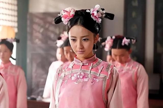 同样在剧里结婚，身着凤冠霞披，鞠婧祎居然不是排名第一