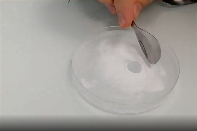 肥皂泡的制作方法，如何制作肥皂泡（如何吹出一年多都不会爆炸的泡泡）