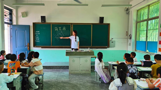 暑期社会实践支教，渭南师范学院教育科学学院大学生暑期“三下乡”社会实践团开展支教帮扶活动