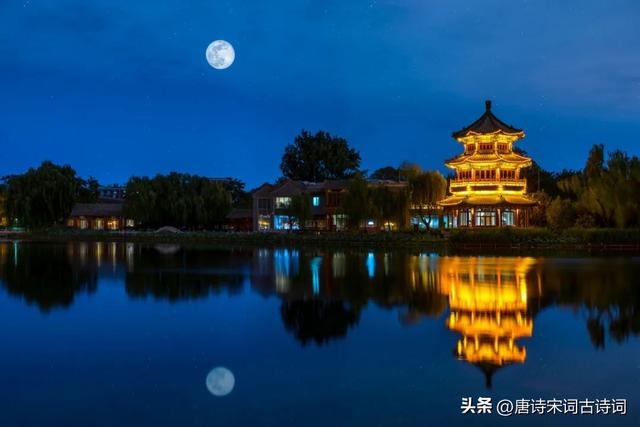 露从今夜白的下一句是什么，露从今夜白下一句是什么（白露：露从今夜白，秋风至此凉）