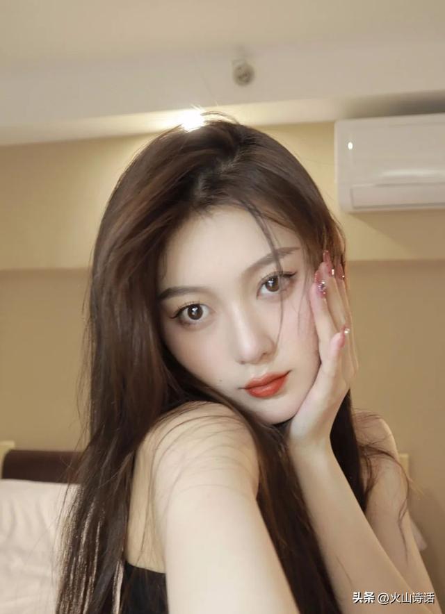 学院风裙子这么搭配秒变校园女神，学院风格裙子（还记得你的初恋吗）