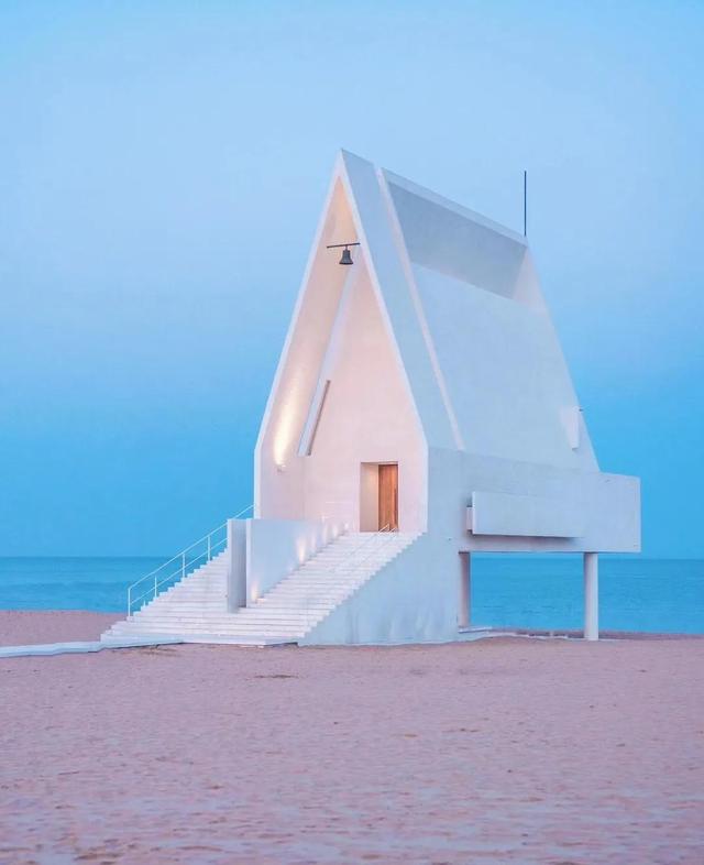 海边去哪里旅游最好，暑假海边去哪里旅游好（最值得推荐的9个海滨城市）