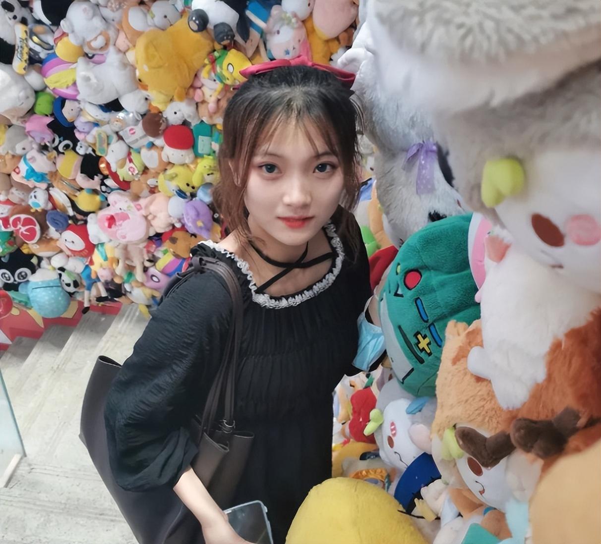 武汉纺织大学校训（稳居专业第一）