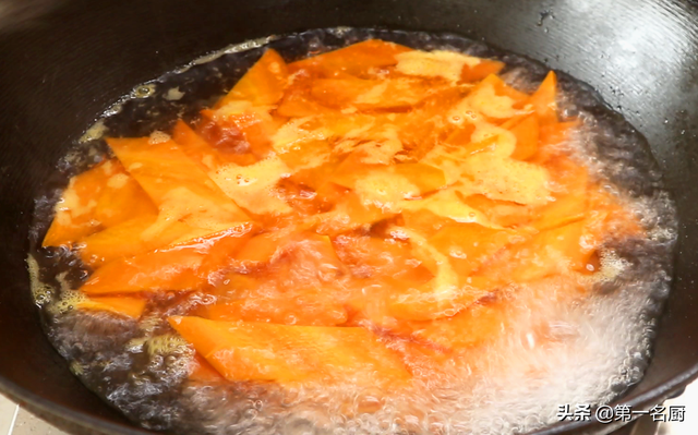 家常小炒五花肉的做法，小炒五花肉的家常做法（软嫩如豆腐）