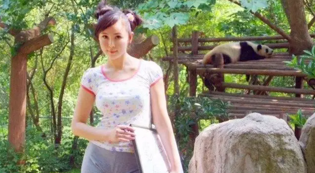 李壮平：拿女儿当人体模特，创作6年一鸣惊人，有人出价1亿也不卖