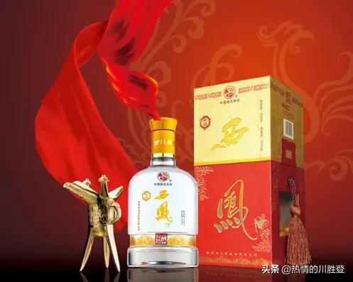 酱香型酒和浓香型酒哪个好喝，酱香型浓香型哪个好喝（酱香型的好还是浓香型的好）