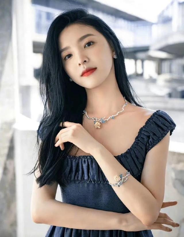 壁纸，章若楠，章若楠壁纸下载（明星壁纸<五十一>章若楠图片）