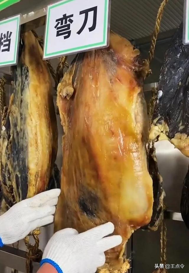 牛干巴怎么炒好吃，昭通牛干巴怎么炒（云南特产牛干巴巅峰吃法制作步骤）