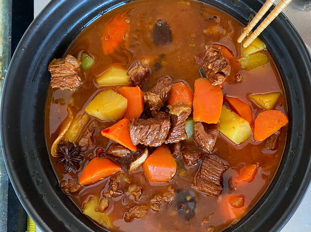 生牛肉怎么煮成熟牛肉，生牛肉怎么煮（老师傅教我3个小技巧）