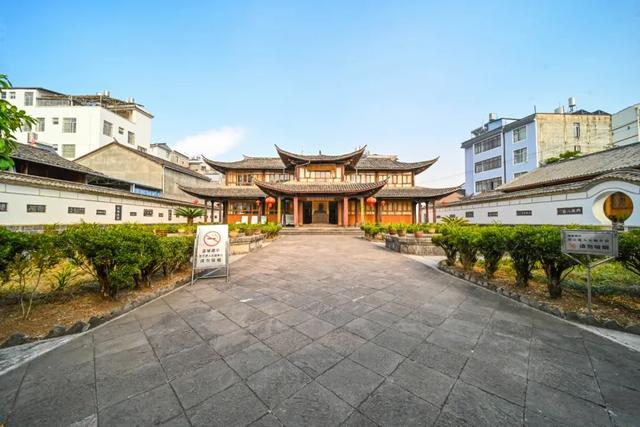 腾冲旅游攻略计划，腾冲旅游路线行程安排攻略（坐着公交游腾冲）