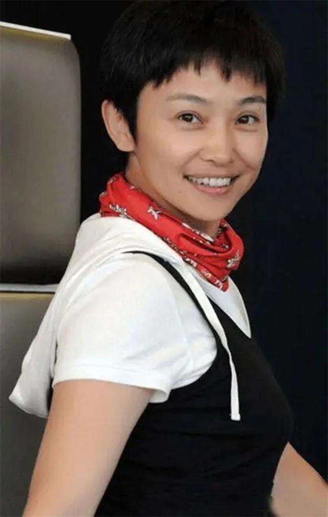 中国十大的女保镖排名，中国第一位女保镖（曾穿8斤钢板保护外宾）