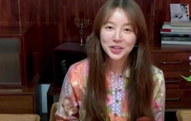 “甜美少女”尹恩惠：她是金钟国忘不了的女人，如今沦落在家种菜