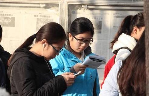 哈尔滨医科大学是211还是985，哈尔滨医科大学是几本_是一本还是二本大学（哈尔滨医科大学位居第一）