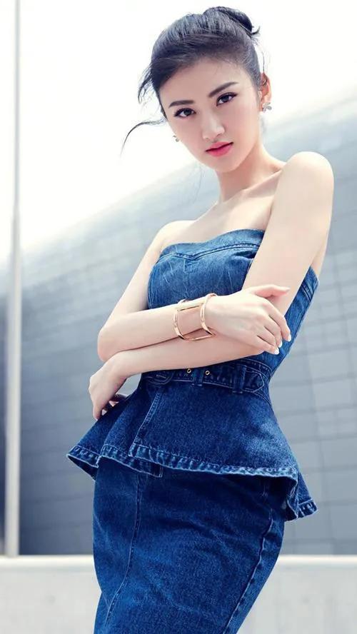 星光灿烂影视公司，成龙和刘烨演的是什么电影（在景甜身上体现的淋漓尽致）