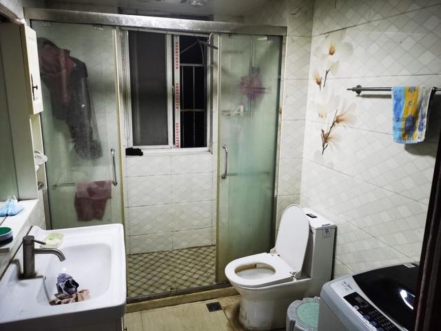 上海法拍房最新房源，上海法拍房限购（上海宝山富华苑101.94平方米住宅362.072万）