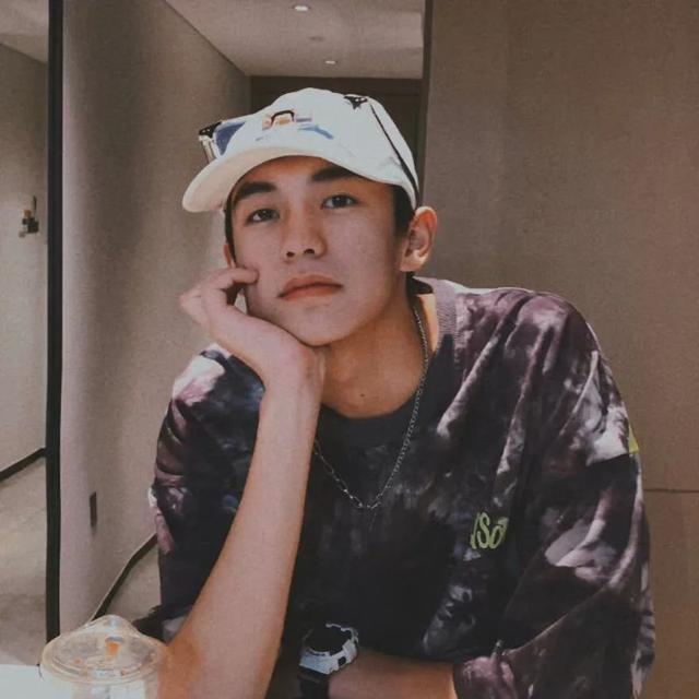 也许放弃才能靠近你，也许放弃 才能靠近你，微信头像（人生才几年不能因为找不到对象而放弃自己）