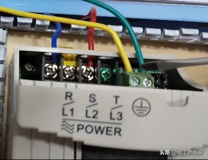 接sg是什么意思，饭圈接sg是什么意思（FX2N与台达变频器485接线）