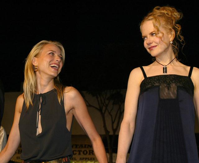 关于欧美著名艳星的信息，好莱坞两位顶流女星惊爆同性绯闻