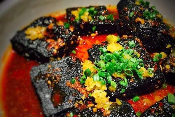 为什么绝绝子很恶心，为什么说绝绝子恶心（喜欢吃什么）