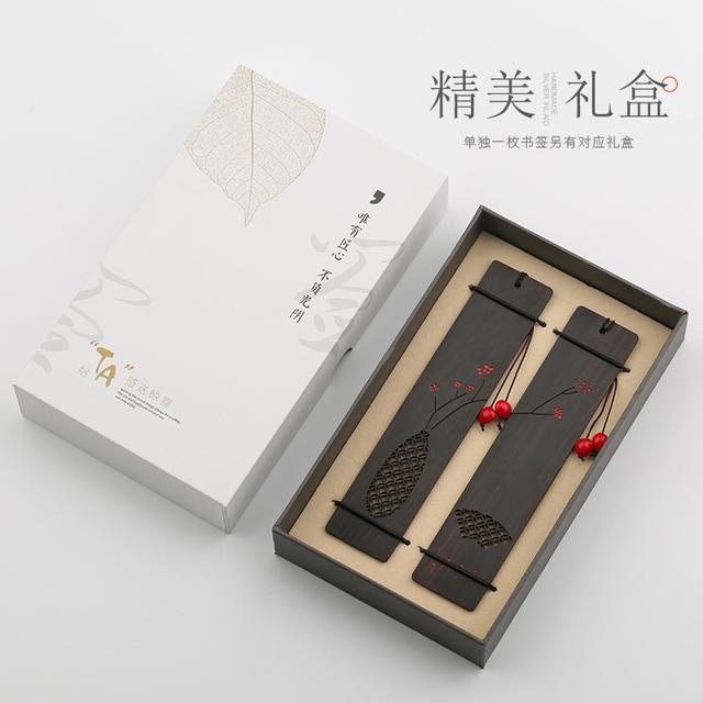 送别人相思豆代表什么意思，梦见别人送我相思豆（送暗恋或喜欢的人的礼物）