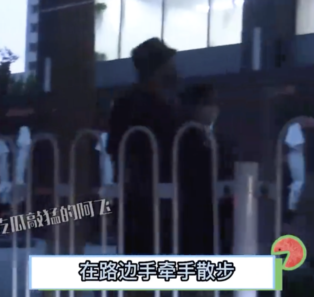 许魏洲，许魏洲黑料满天飞（许魏洲和邓超会面忙工作图片）