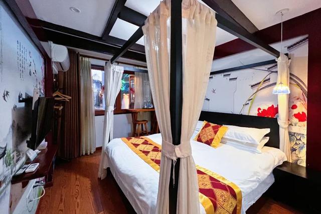 苏州旅游景点大全，苏州好玩的旅游景点（江南古镇、特色街区、绚丽之夜都在这）