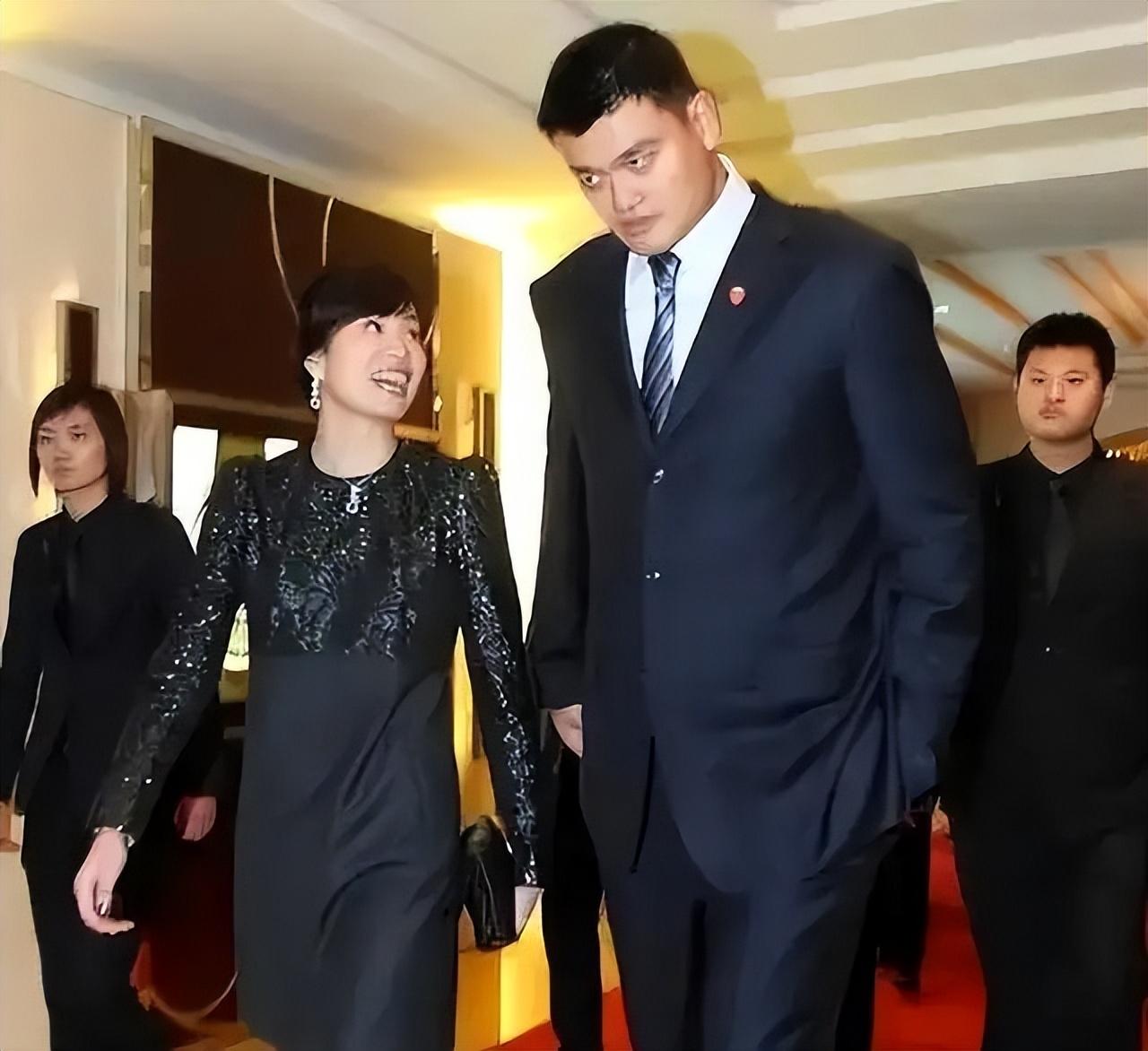 姚明的老婆(姚明与妻子叶莉近况) - 青木春