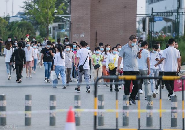 劳务工和合同工的区别，合同工与劳务工的区别（正式工、派遣工、外包工、临时工）