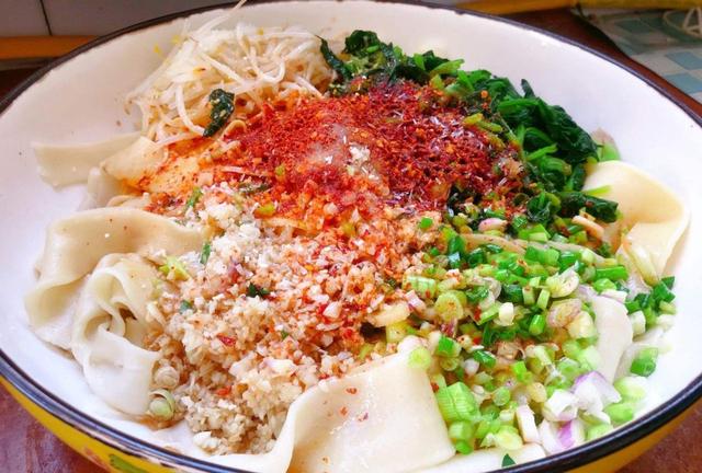 西安美食排行榜前十，西安美食排行榜前十名（陕西最具地方特色的10碗面）