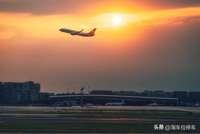 浦东机场可以免费停多久，浦东机场停车费一天多少钱