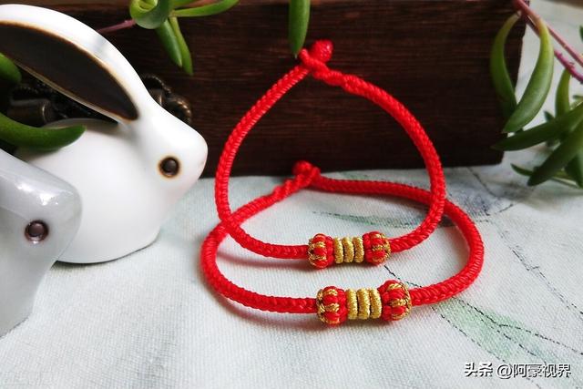 红色的寓意和象征，国旗红色代表的意义是什么（明年兔年谁要穿红衣）