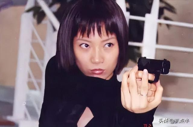 陈数前夫是柳云龙，演员陈数的第一任老公（与二婚男相识15天被求婚、为爱放弃生子）