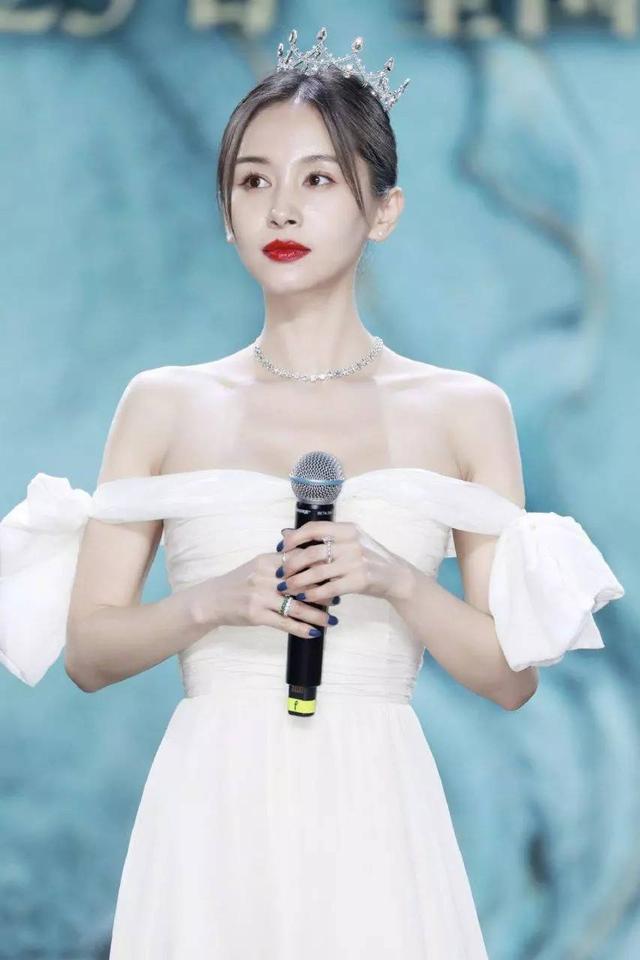 孙俪的各种短发发型，留短发很美的6位女星