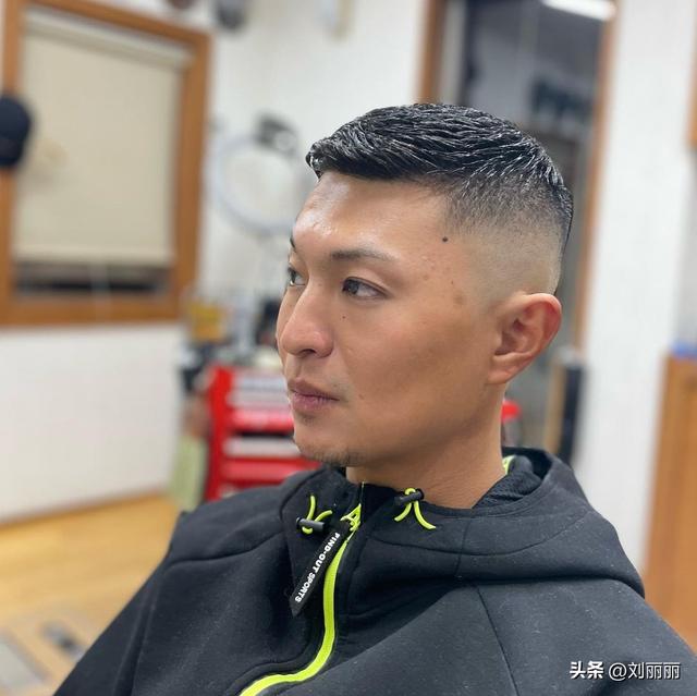 男士纹理烫发型图片，男士帅气纹理烫发型图片（2023新款男士发型）