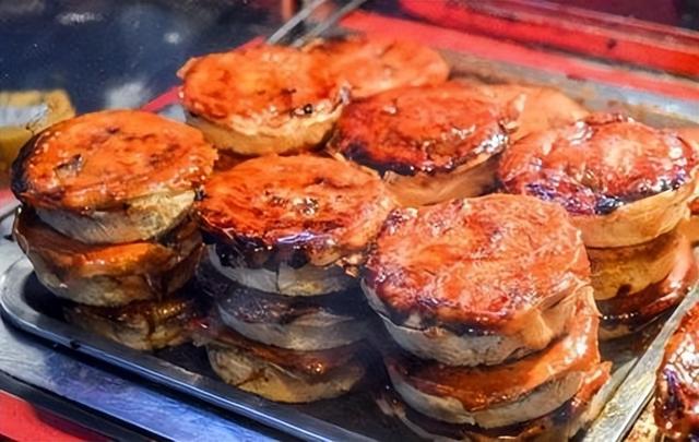 上海特色美食有哪些啊，上海什么特色美食（上海最值得打卡的9种小吃）