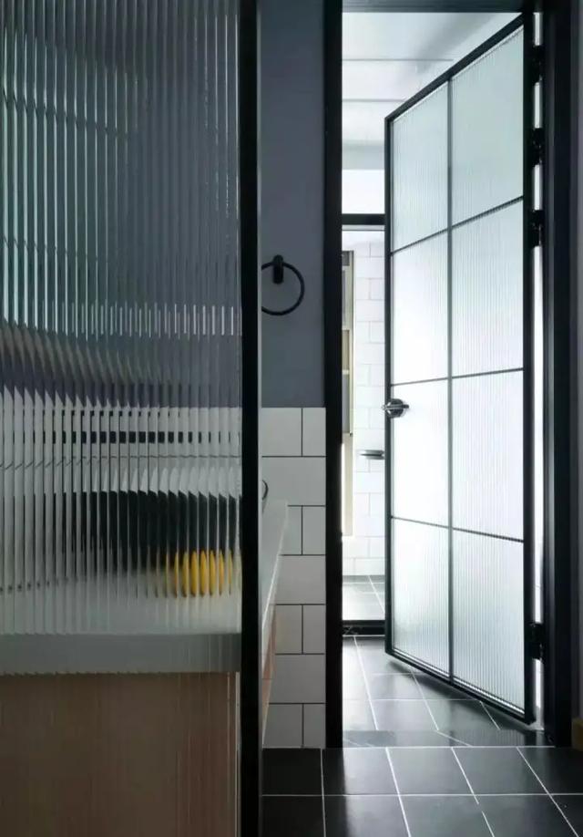 屋里潮湿怎么解决，屋内太潮湿怎么办（我家装修多做了5件事）