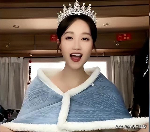 浣碧是谁扮演的，演浣碧的女演员（上海名媛蓝盈莹买菜被认出）