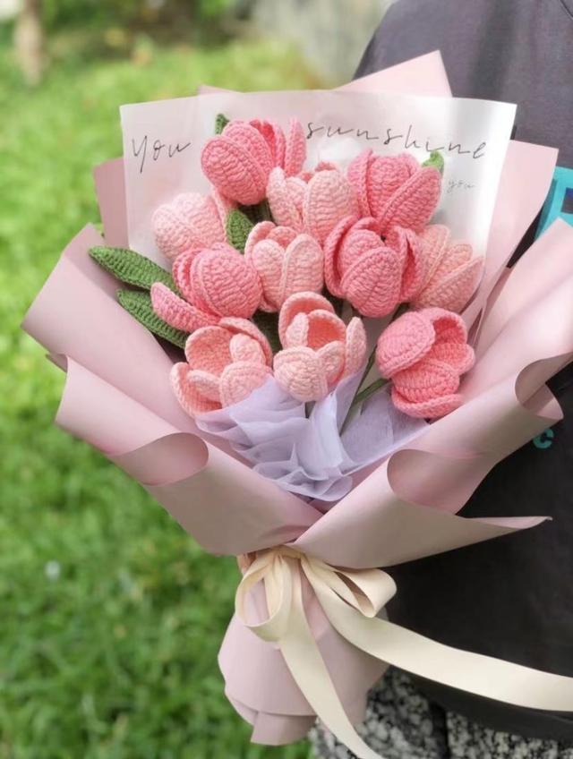 郁金香适合送什么人，郁金香送什么人合适（花语、寓意、由来）