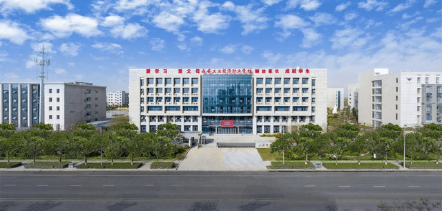 职高一年学费大概多少钱，上职高一年学费多少钱（职高学费一年多少）