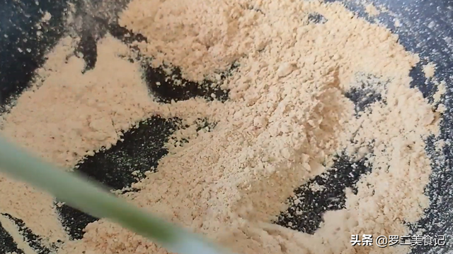 糯玉米蒸多长时间，蒸糯玉米一般需要多少长时间（糯米粉加水上锅一蒸）