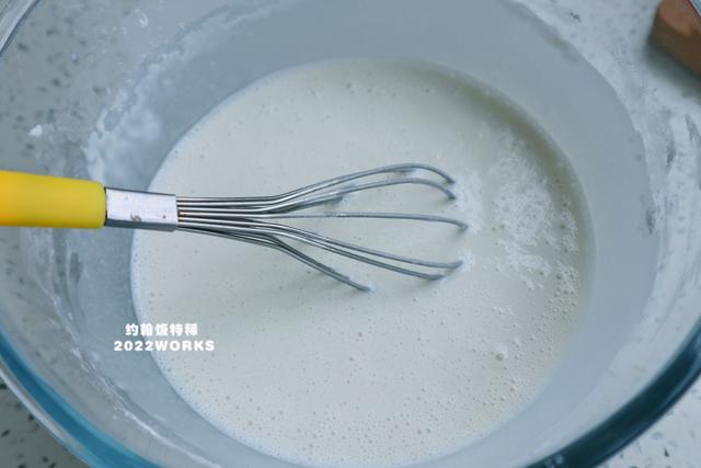 自己做蛋糕怎么做，蛋糕-自己在家做蛋糕（蛋糕店10块钱一个的“雪媚娘”）