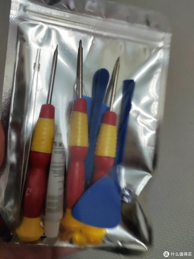 小米手机电量显示怎么设置，小米手机如何设置电量显示方式（给老爸的小米6哥哥换个电池）