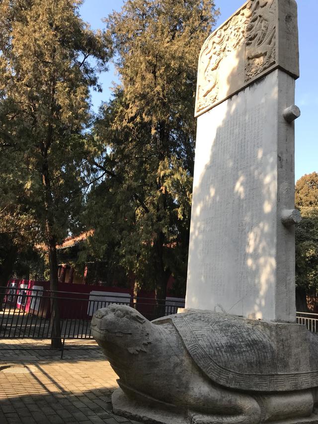 弥高是什么意思，钻之弥坚仰之弥高是什么意思（重游孔庙之—：孔庙的石坊庙门）