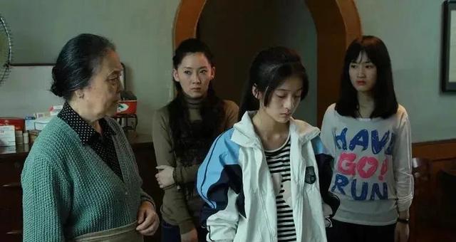 电影狗十三什么意思，电影狗十三名字的含义（《狗十三》一部极具教育意义的电影）