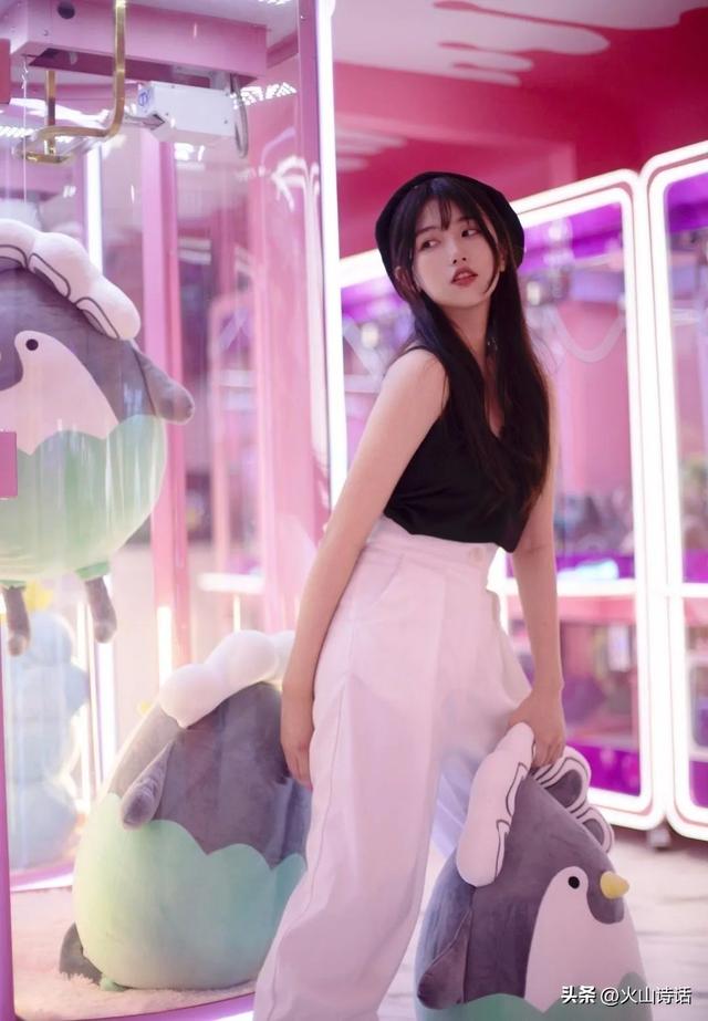 学院风裙子这么搭配秒变校园女神，学院风格裙子（还记得你的初恋吗）