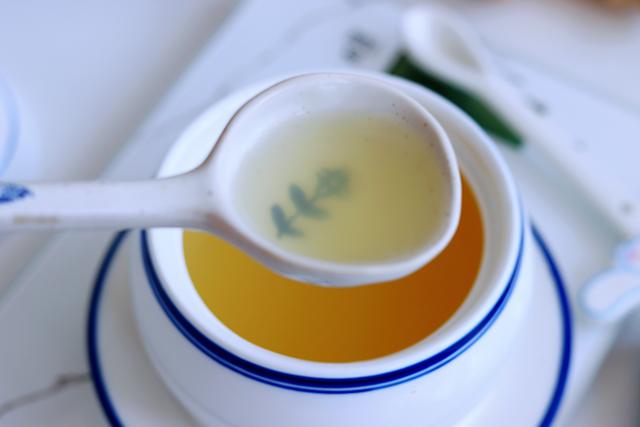 姜水蜂蜜做法，姜蜂蜜水的做法（姜和蜂蜜就能解决）