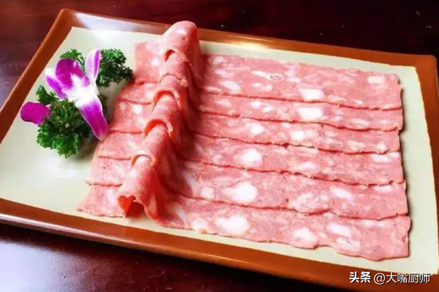火锅为什么很少用猪肉，火锅用猪肉行吗（这5种肉都是合成的）