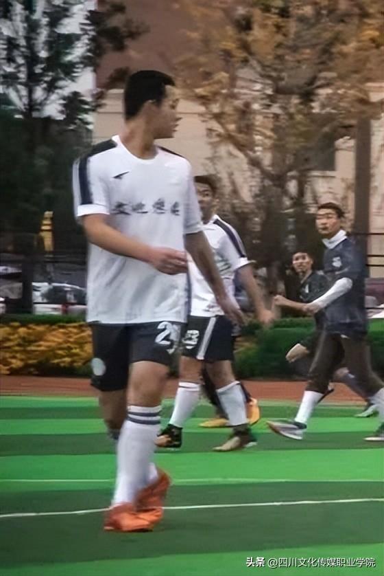 快乐星球第三部的简介，快乐星球第三部片尾（在文传什么是快乐星球）